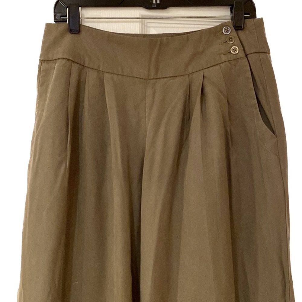 Nanette Lepore fabulous wide leg dressy pants, size 6